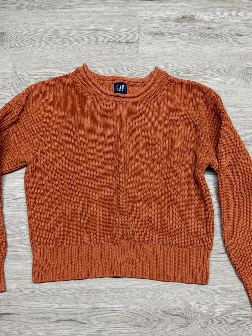 GAP Women’s Rust Orange Crewneck Knit cotton sweater